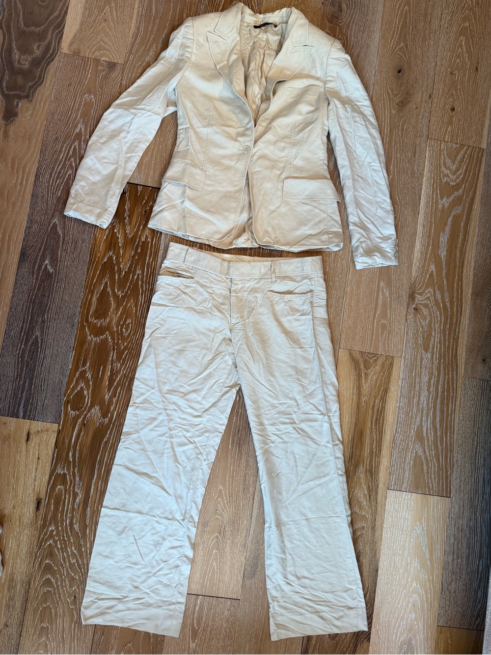 Gucci by Tom Ford Vintage 2004 Nude 100% Silk Pantsuit Blazer Set IT 42 US 6